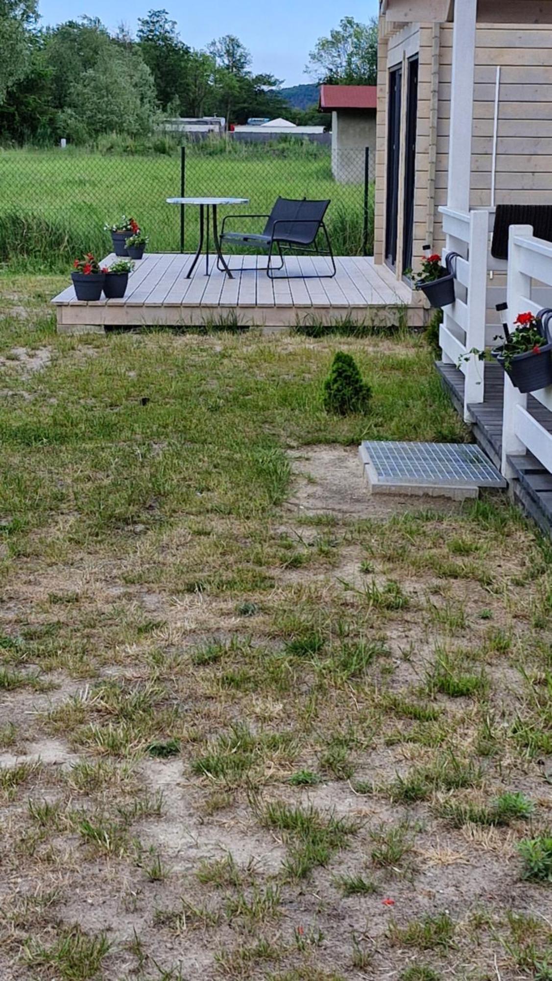 Вилла Chatki Nad Wodnym Zakatkiem. Wapnica  Экстерьер фото